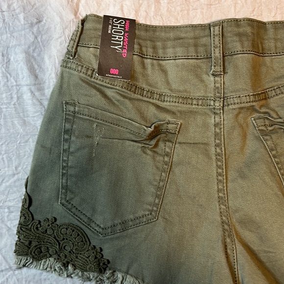 Aeropostale High Waist Short - Picture 5 of 6